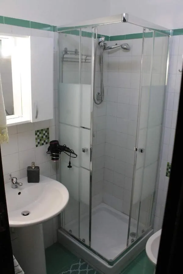 Albergaira Holiday House - Casa Vacanze Palermo 0*,  Italy
