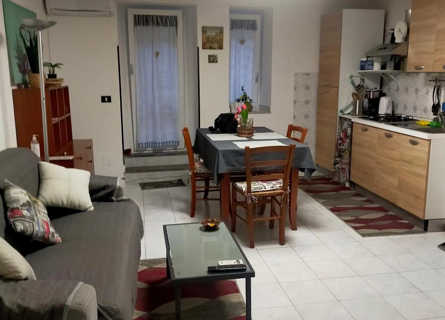 Albergaira Holiday House - Casa Vacanze Palermo Apartment
