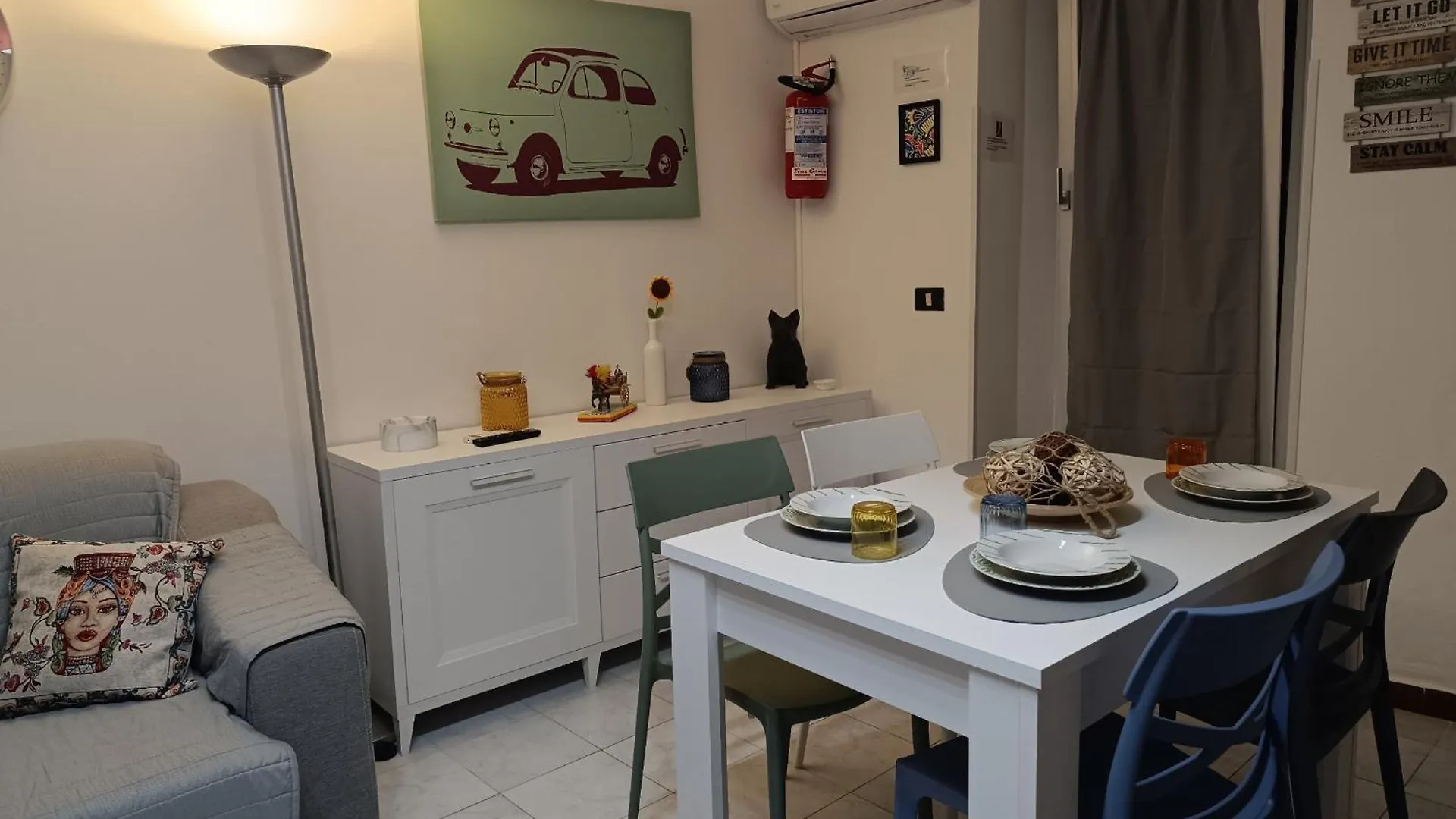Albergaira Holiday House - Casa Vacanze Palermo 0*,  Italy