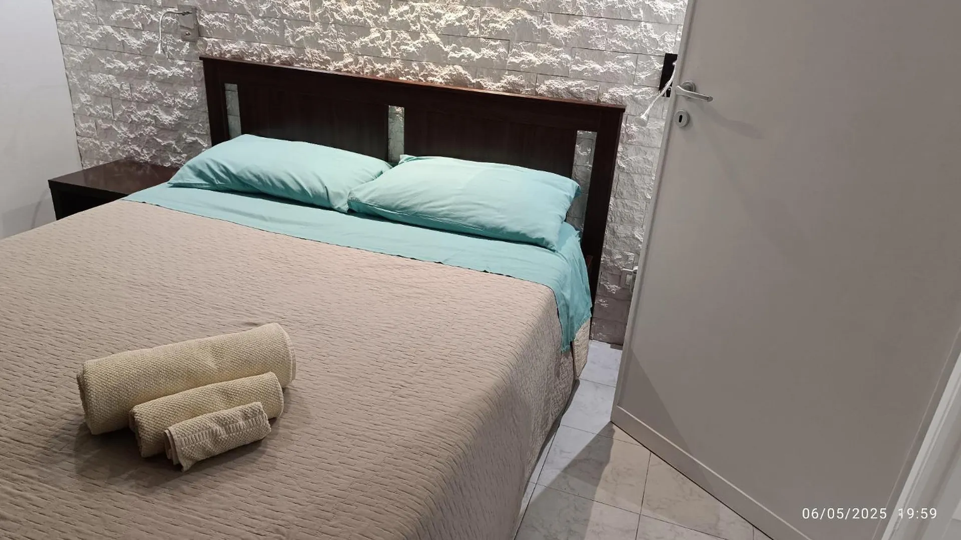 Apartment Albergaira Holiday House - Casa Vacanze Palermo Italy