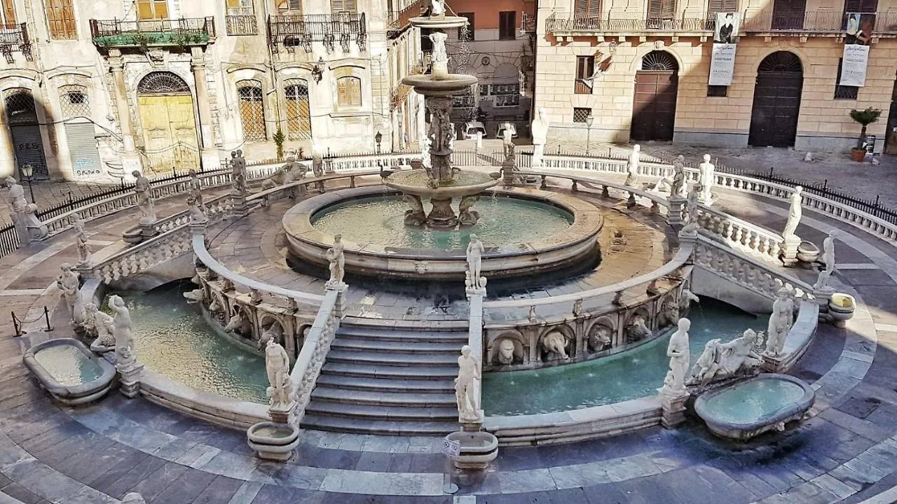 Apartment Albergaira Holiday House - Casa Vacanze Palermo Italy