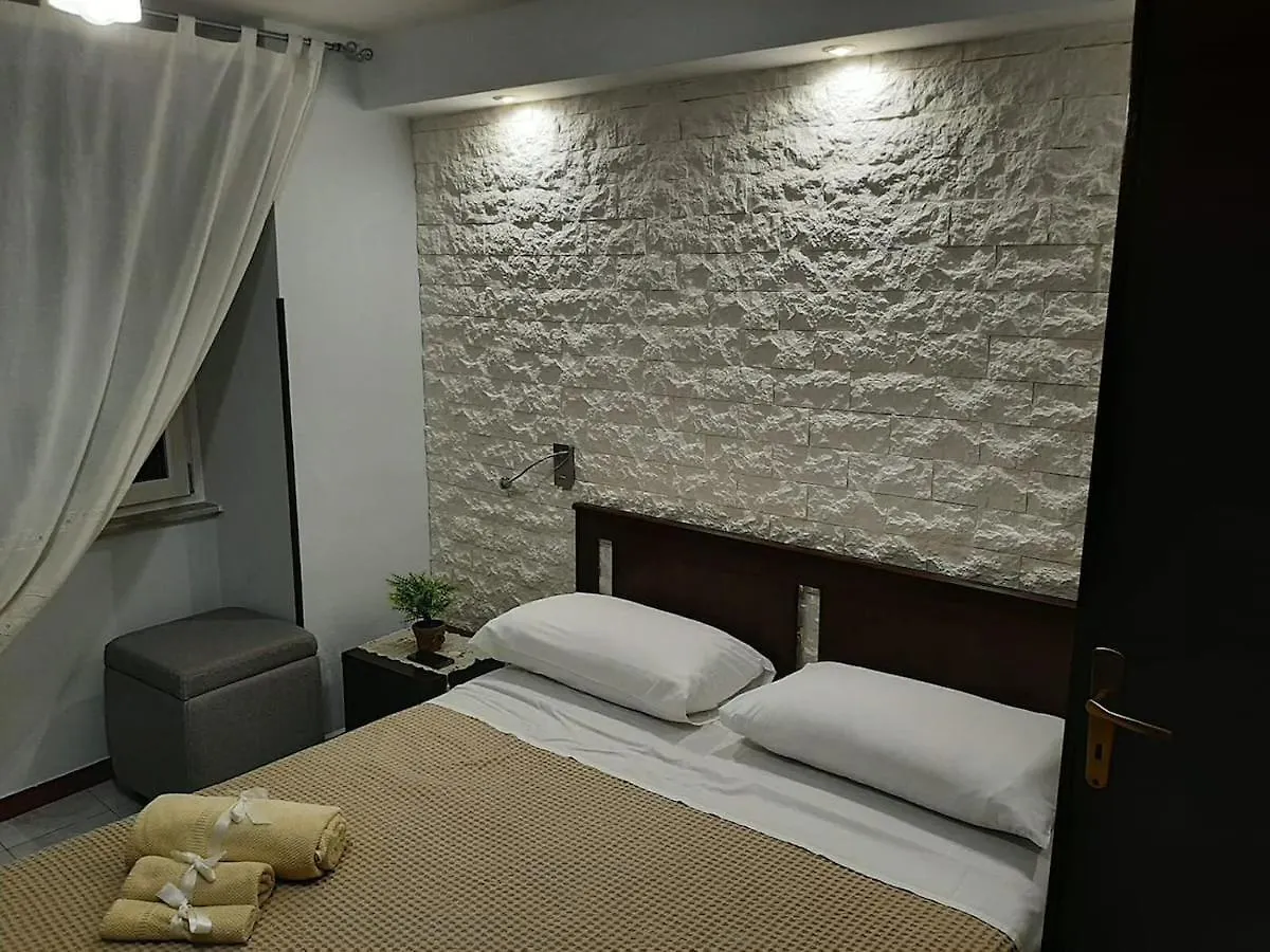 Albergaira Holiday House - Casa Vacanze Palermo Italy