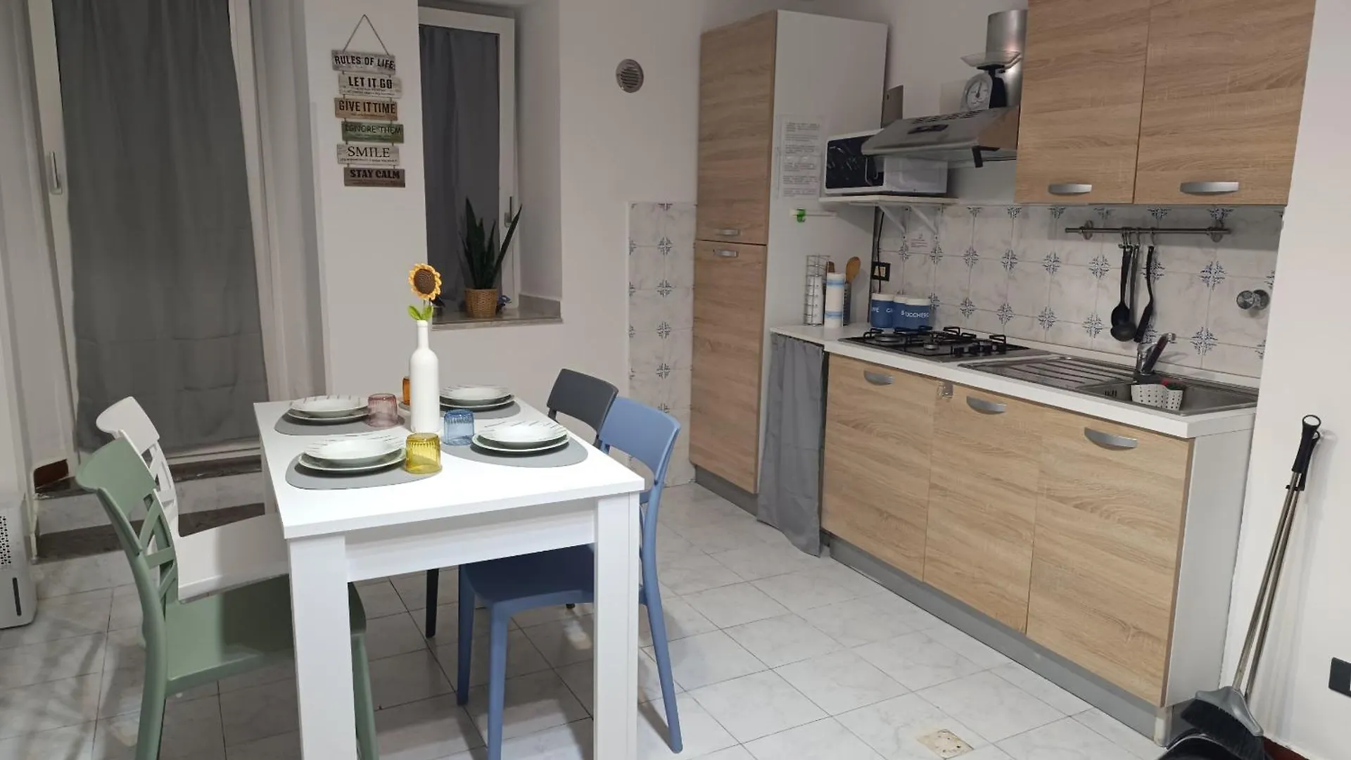 Albergaira Holiday House - Casa Vacanze Palermo Apartment